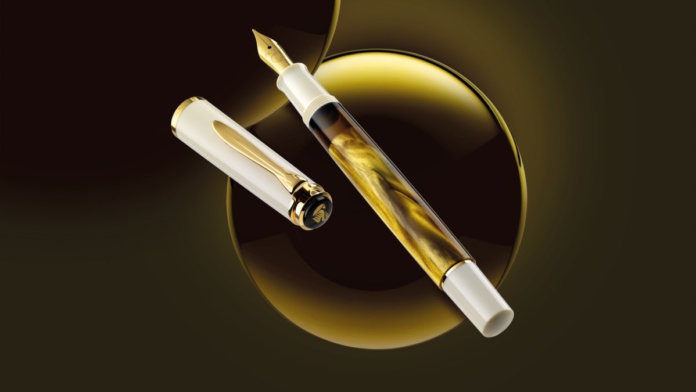 Fountain pen Classic M200 Gold-Marbled imagepicture-M200_GoldenMarbled_Imagefoto_Totale_WeißKorr_CMYK_MBD-highres